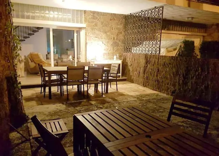 Spacious House In Vakantiehuis *