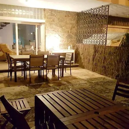 Spacious House In Hébergement de vacances *