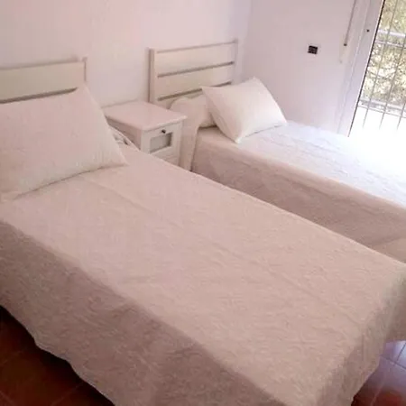 Vakantiehuis Spacious House In