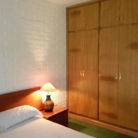 別荘 Spacious House In