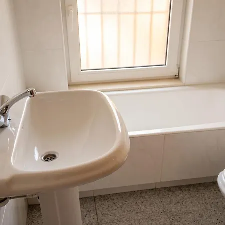 Spacious House In 別荘