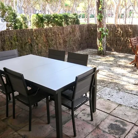 Spacious House In 別荘