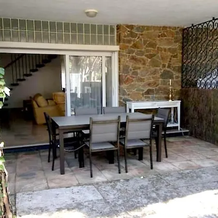 Spacious House In Vakantiehuis Castell-Platja d'Aro